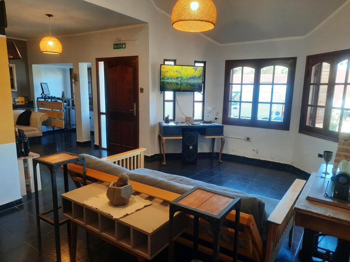 Hostel La Casa De Li - En Chilecito Luaran gambar