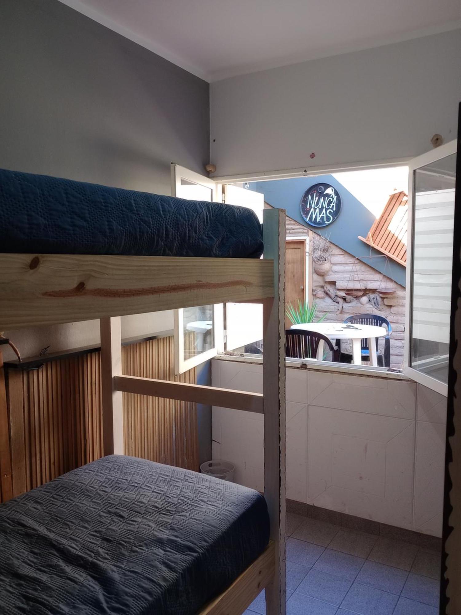 Hostel La Casa De Li - En Chilecito Bilik gambar